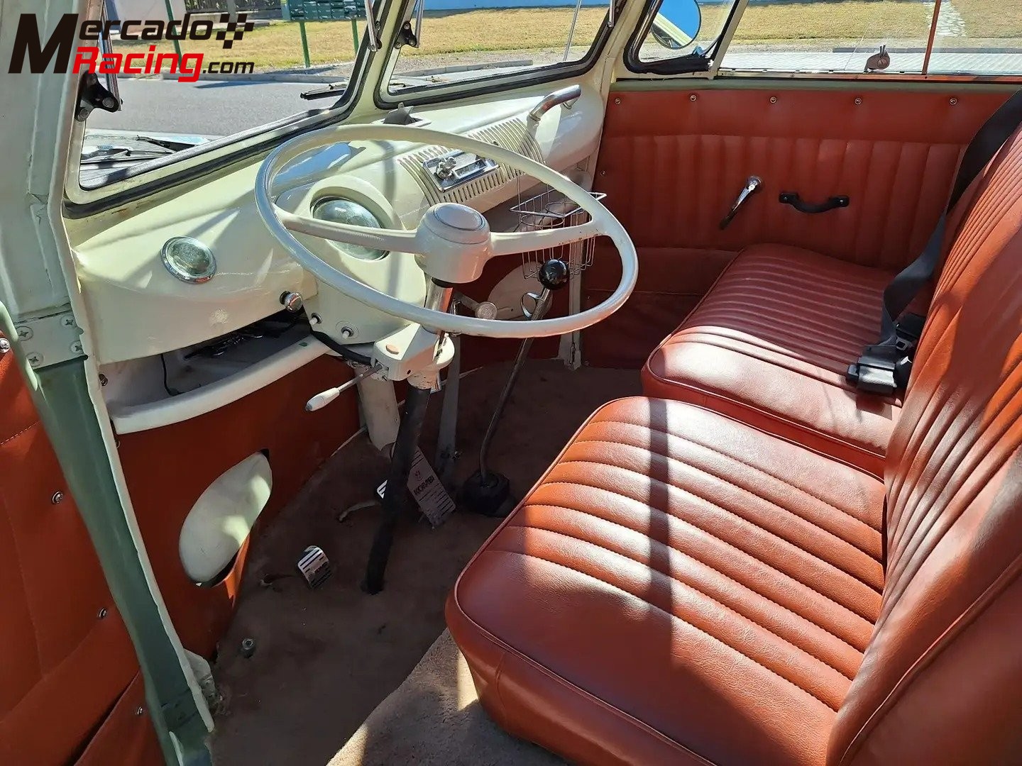 Volkswagen t1 kombi samba split window 19
