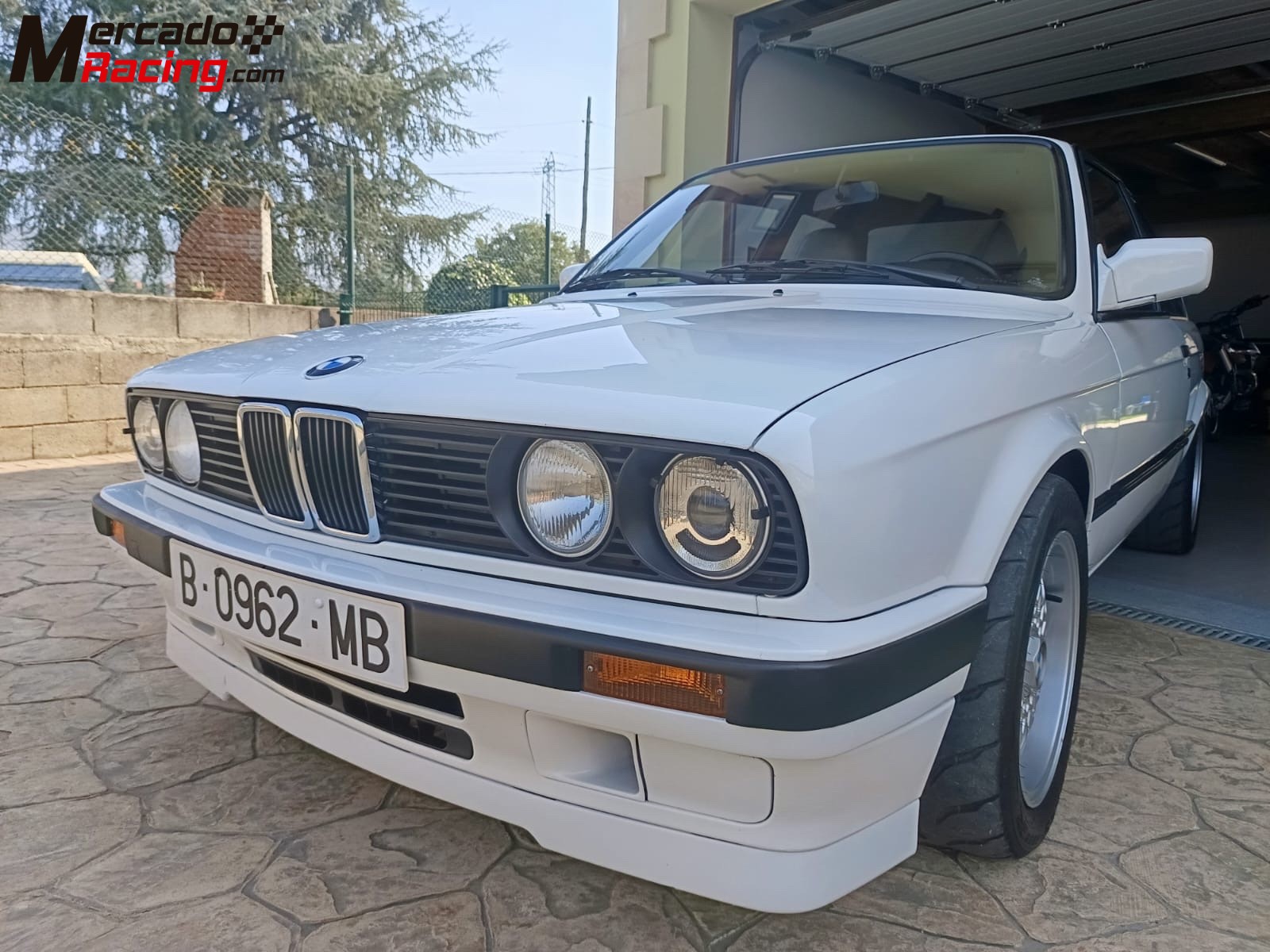 Se vende bmv  e30 impoluto