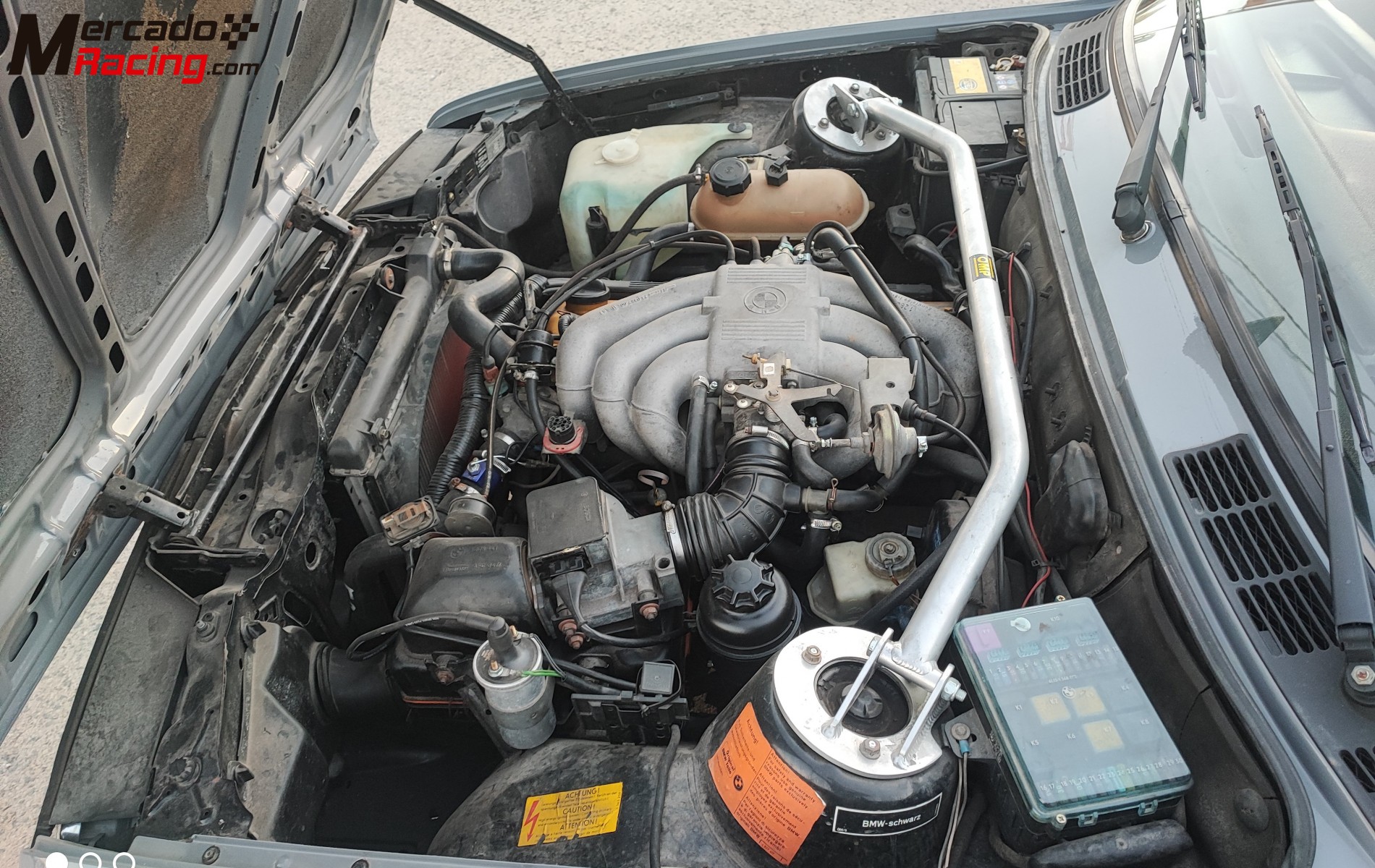 Bmw e30  323i coupé m3