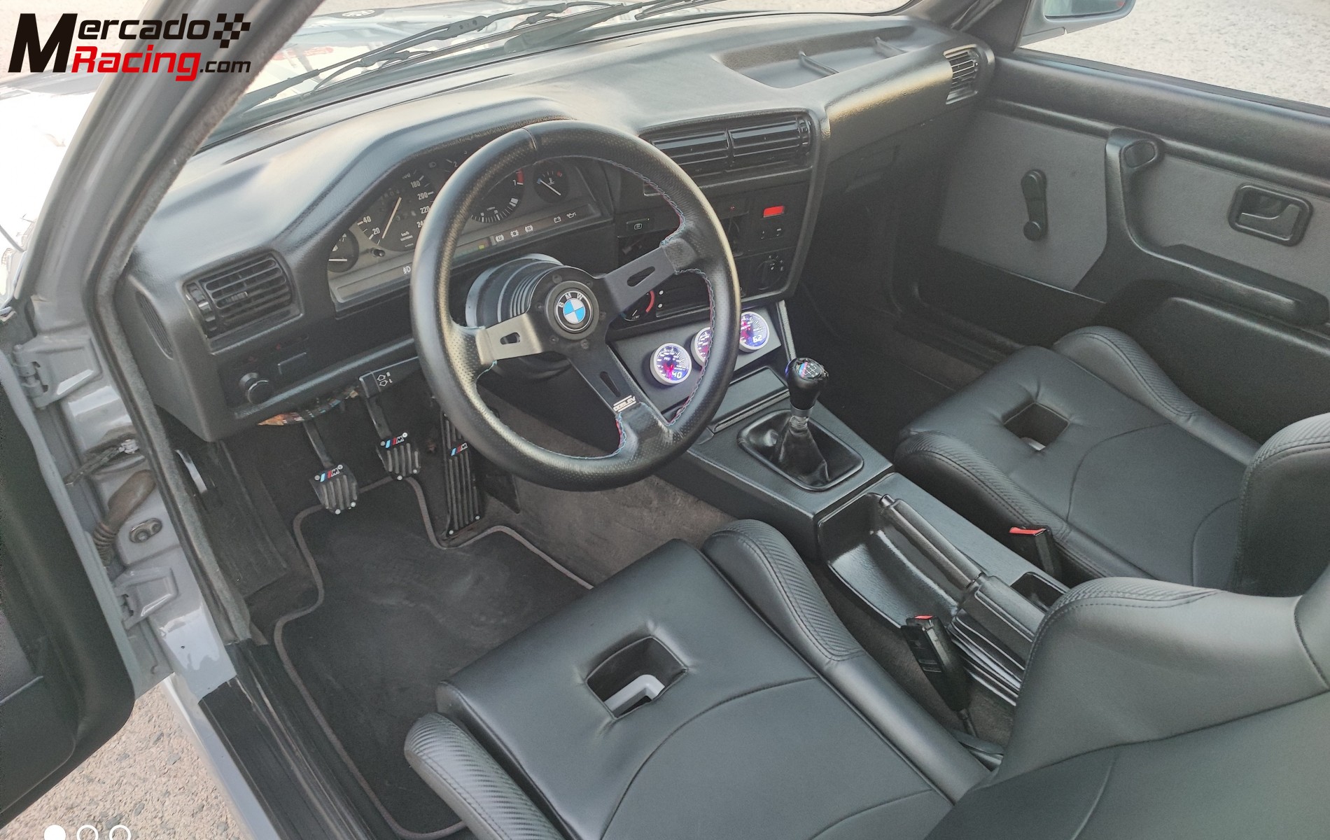 Bmw e30  323i coupé m3