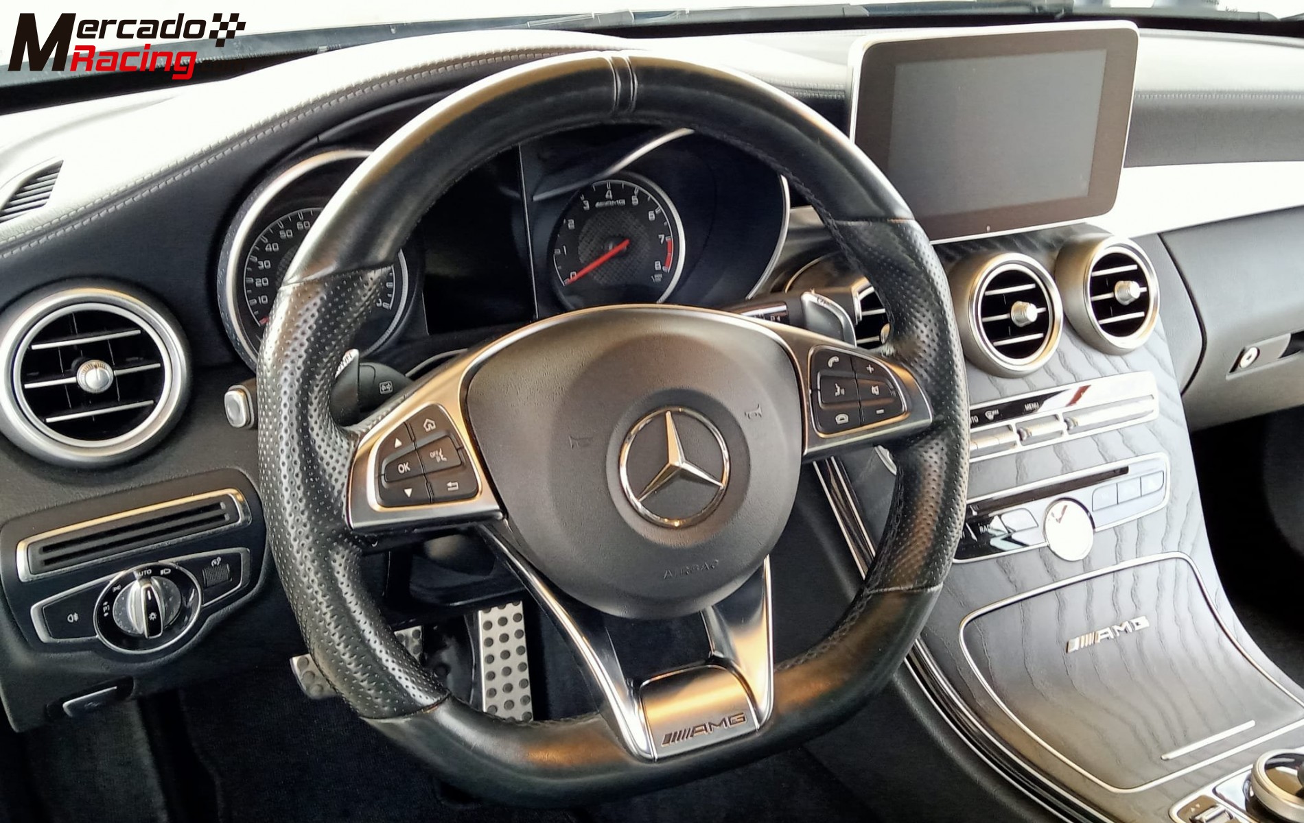 Se vende mercedes clase c 63 amg cabrio, año 2017