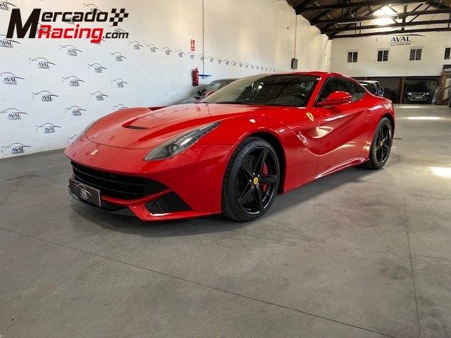 Ferrari f12 v12 atmosferico 740cv