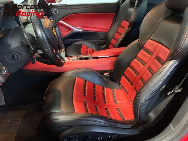 Ferrari f12 v12 atmosferico 740cv