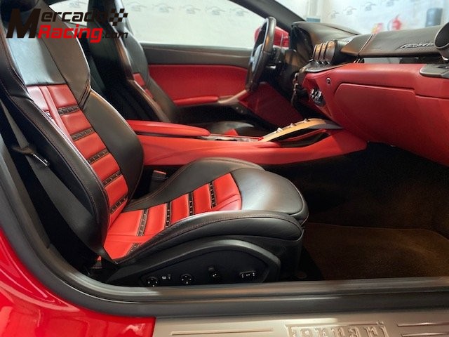 Ferrari f12 v12 atmosferico 740cv