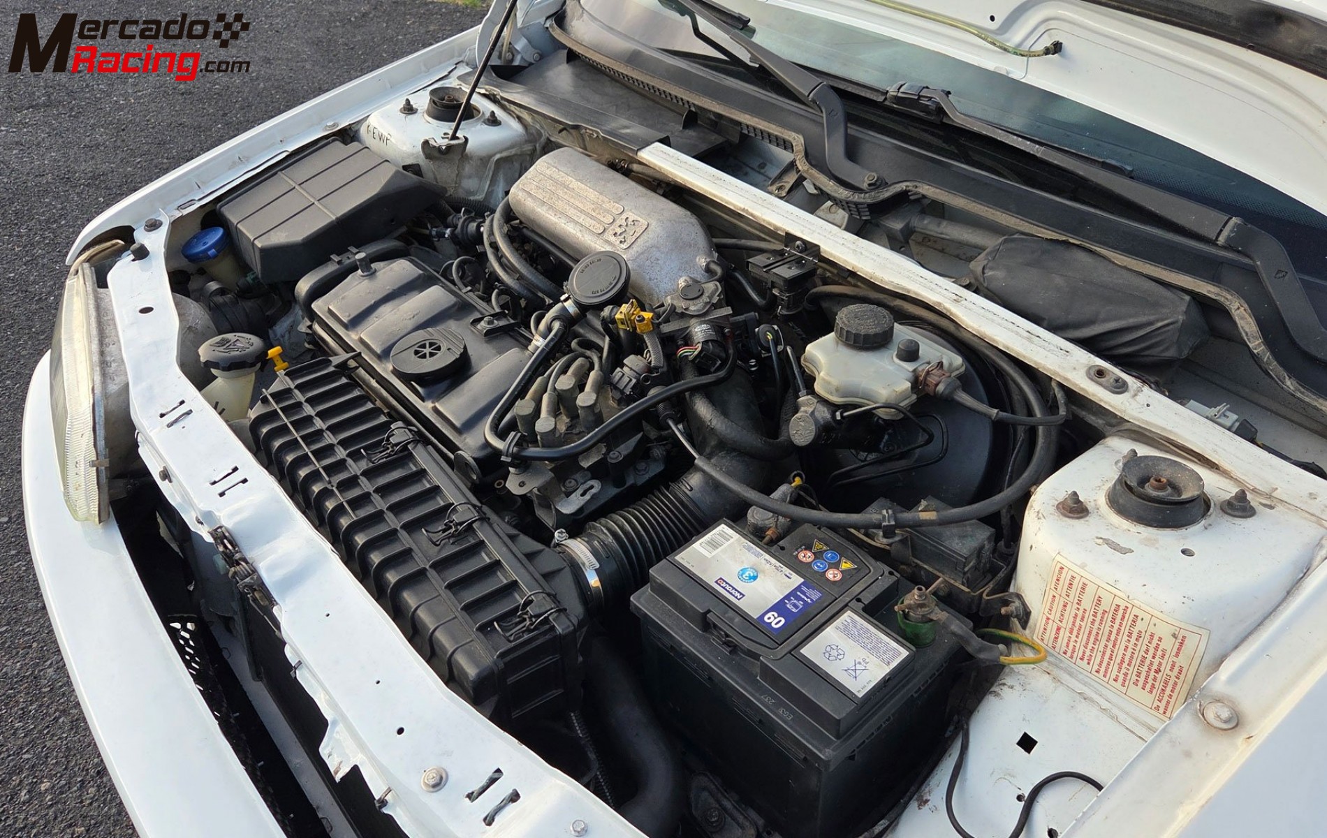 Peugeot 106 1.3 rallye y lote de repuestos