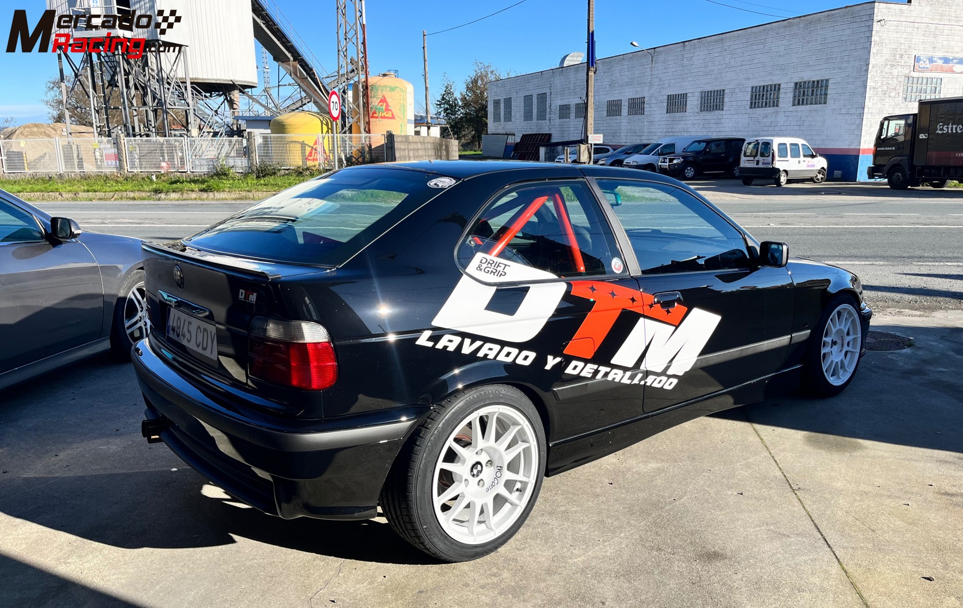 Bmw 323ti homologado.
