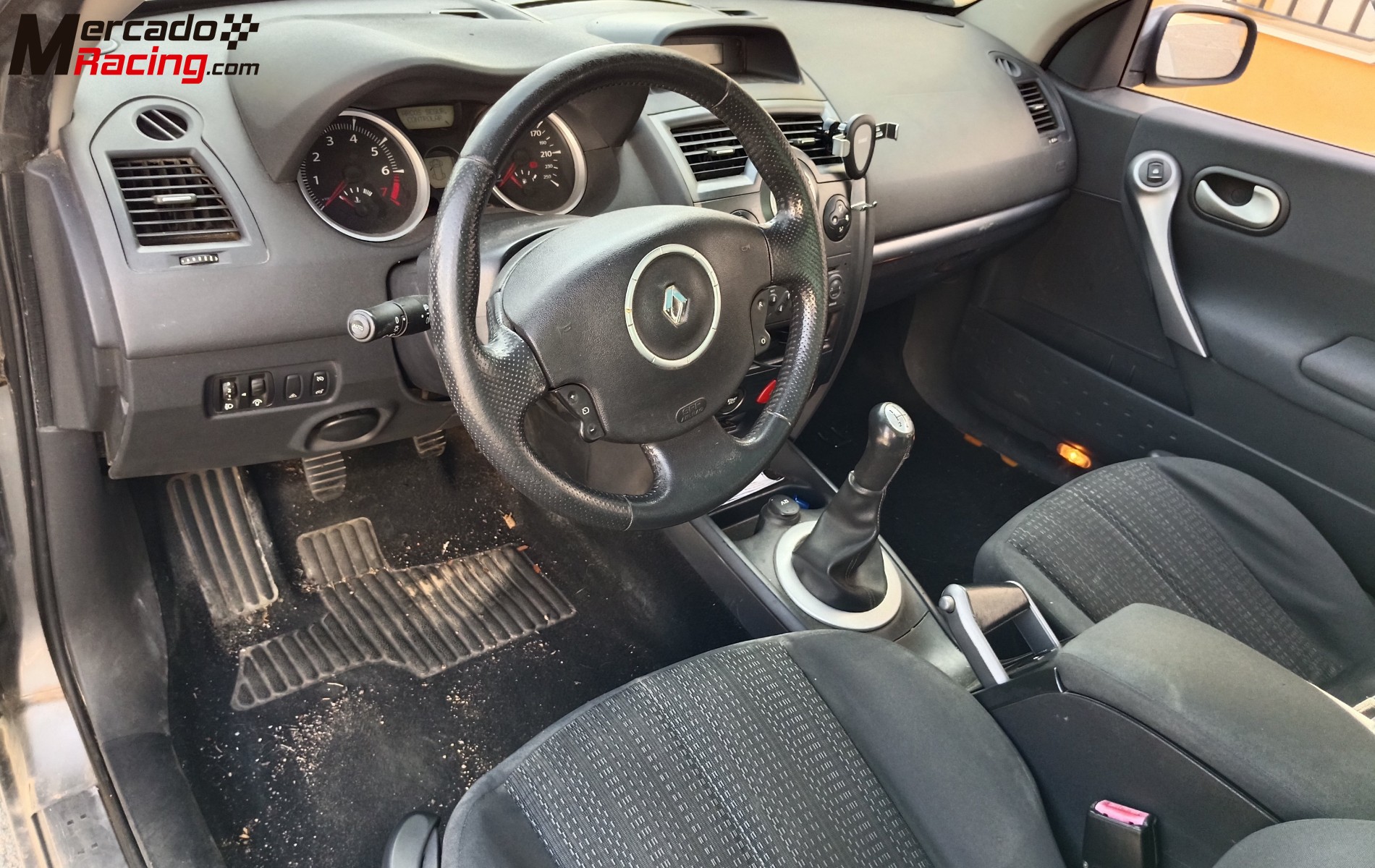 Megane cc 1.6i 2009 1500€