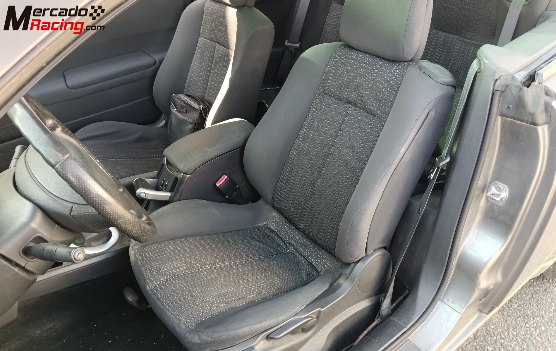 Megane cc 1.6i 2009 1500€