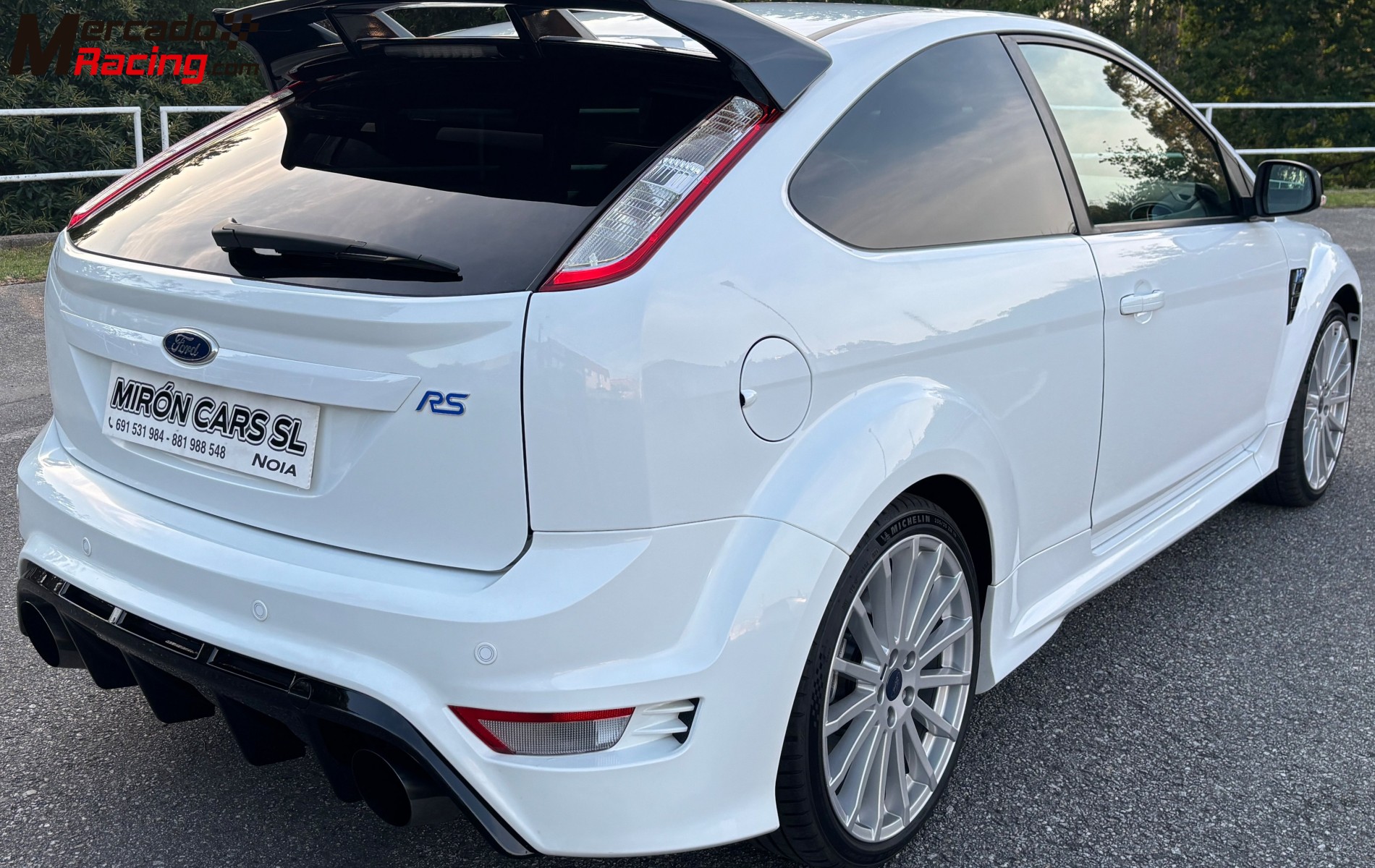 Ford focus mk2 rs 2.5 turbo 305 c.v.