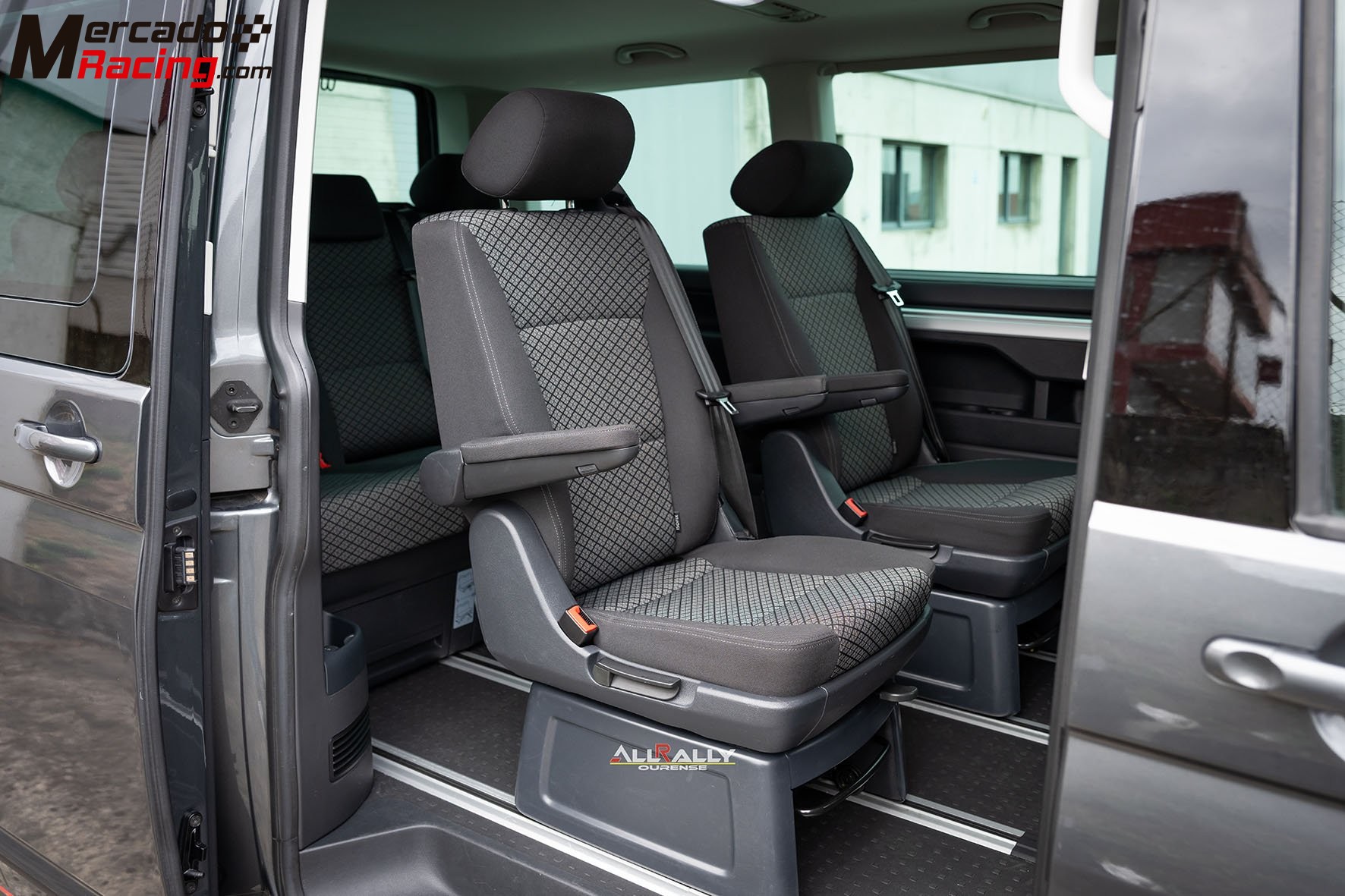 Volskwagen multivan 2021  2.0 tdi de 150 cv dsg
