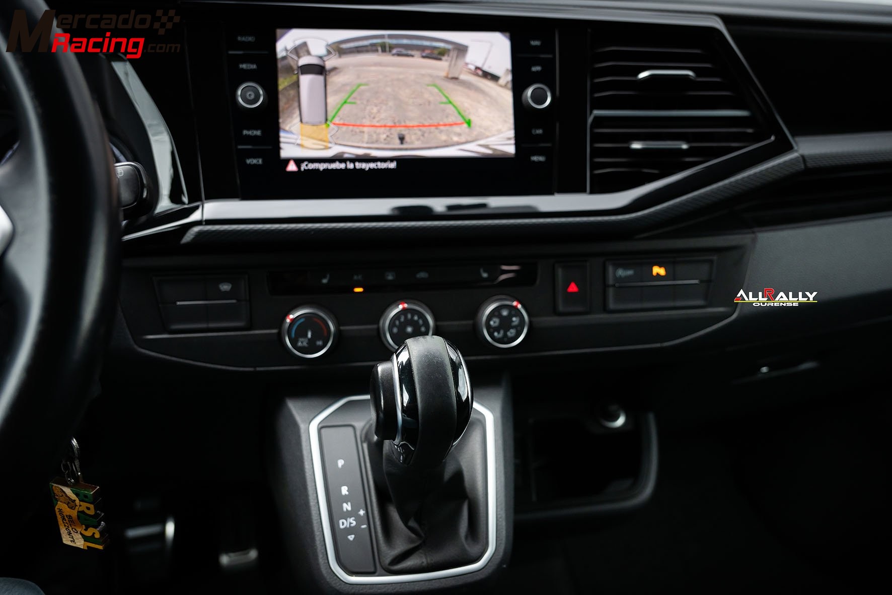 Volskwagen multivan 2021  2.0 tdi de 150 cv dsg