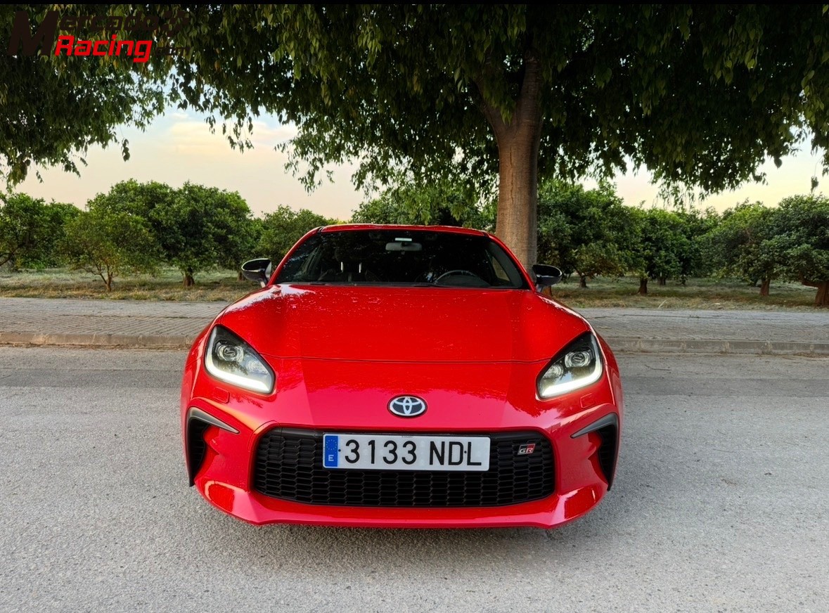 2023 toyota gr86 como nuevo
