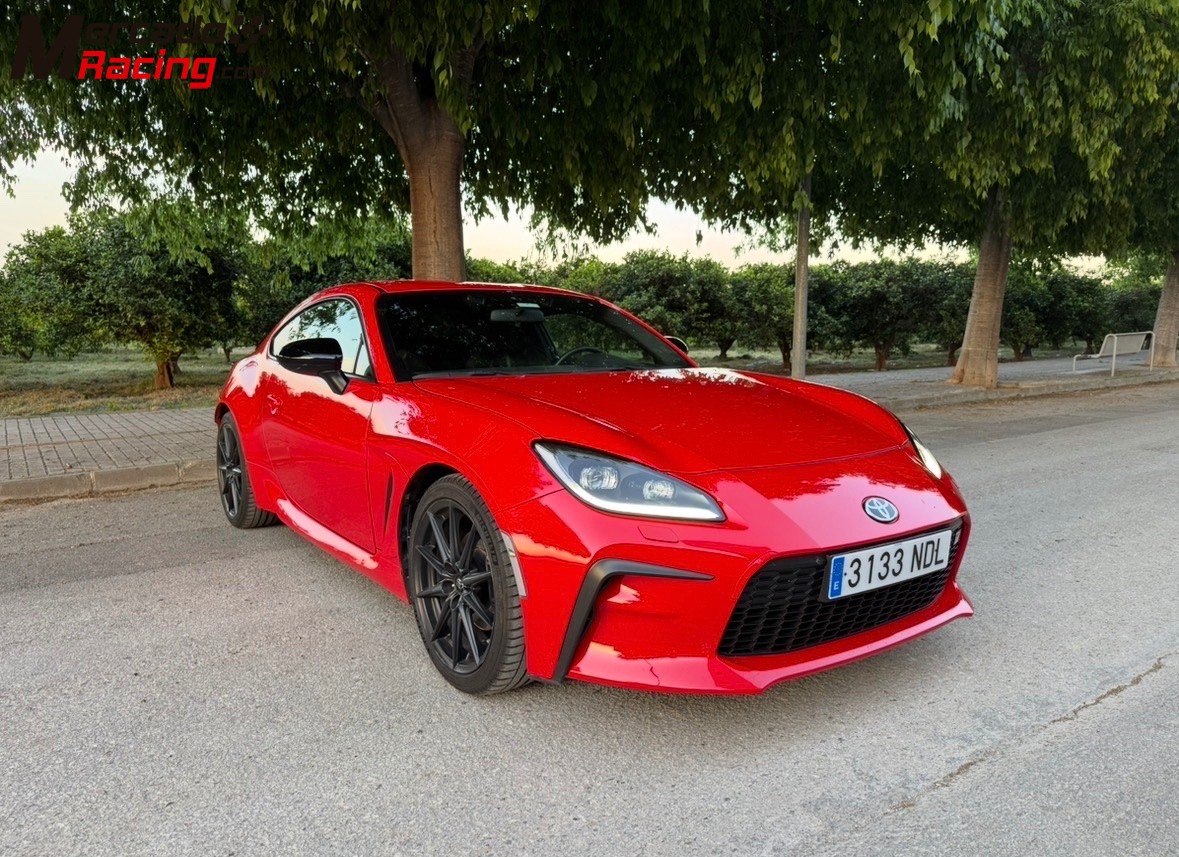 2023 toyota gr86 como nuevo