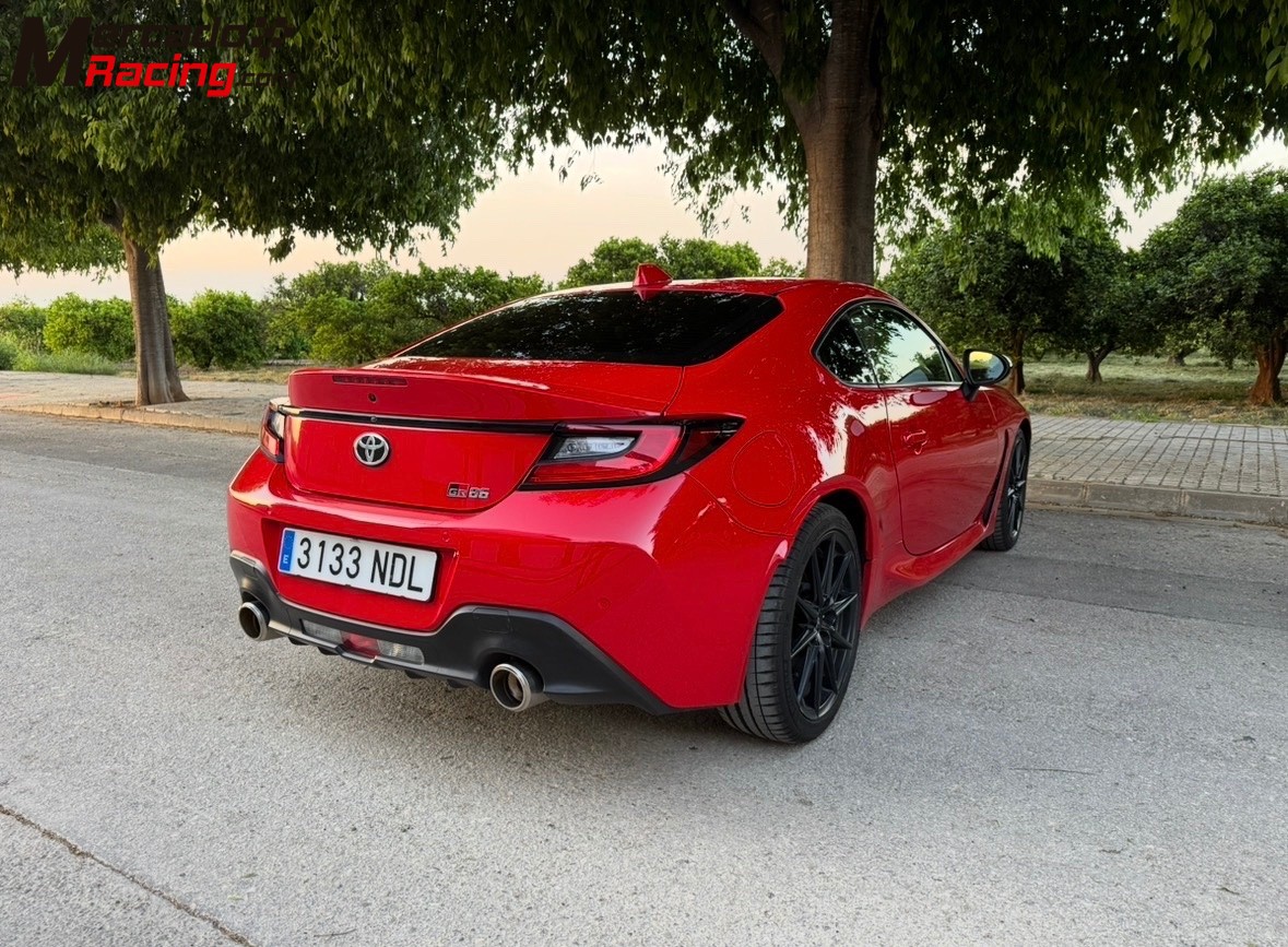 2023 toyota gr86 como nuevo