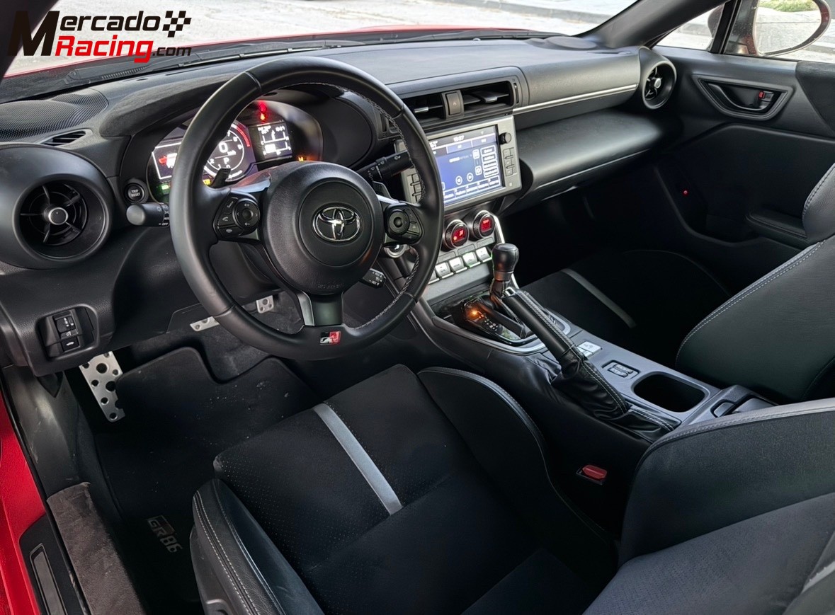 2023 toyota gr86 como nuevo