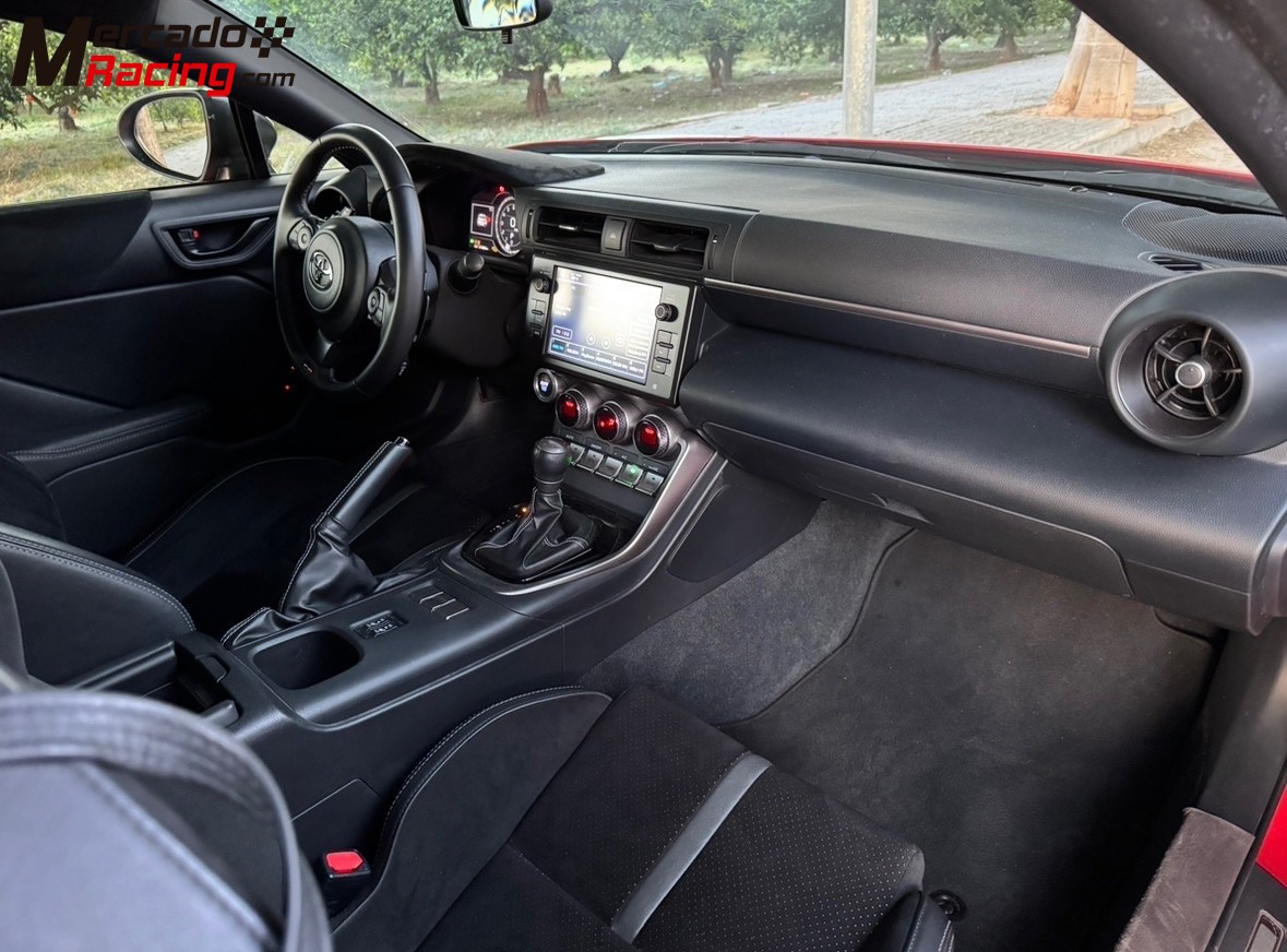 2023 toyota gr86 como nuevo