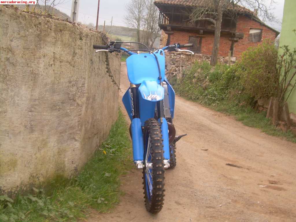 Se vende moto o se cambia por ax de carreras