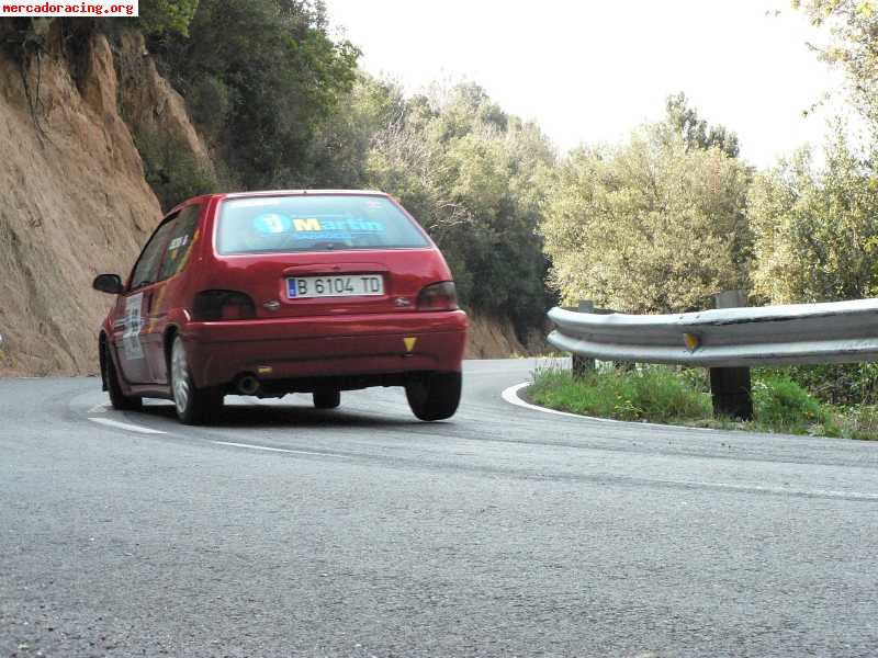 Citroen saxo. 9100€ 