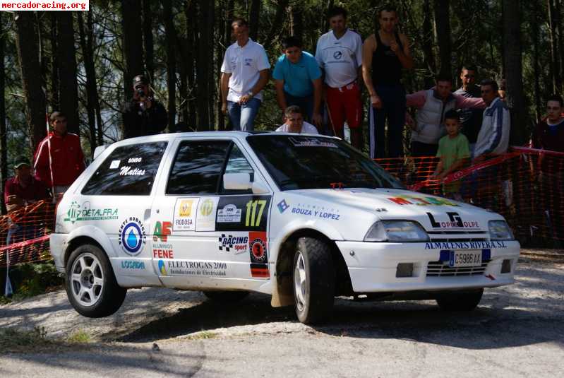 Se vende o cambia citroen ax gti