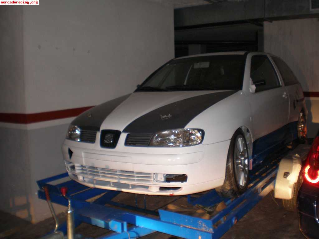 Se vende o se cambia seat ibiza tdi