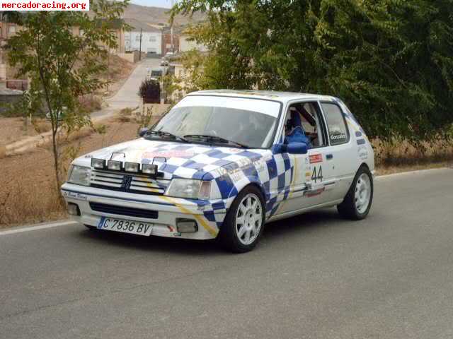 Busco coche para iniciarme en  los rallyes.