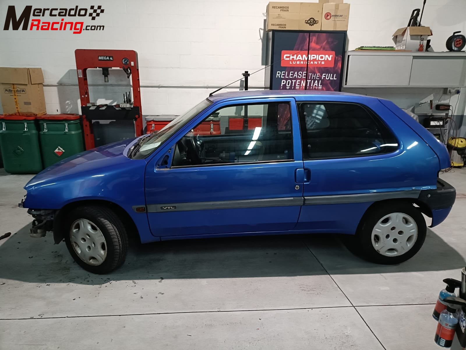 Carrocería citroen saxo documentada