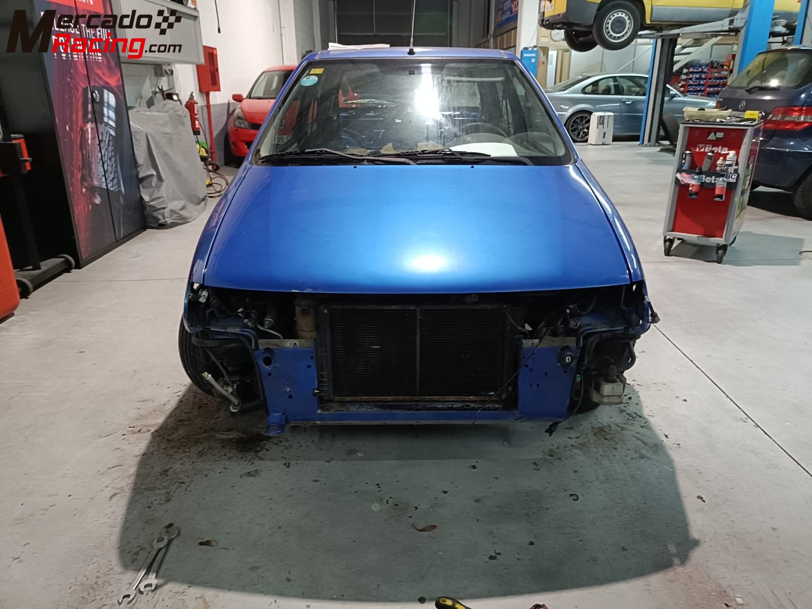 Carrocería citroen saxo documentada