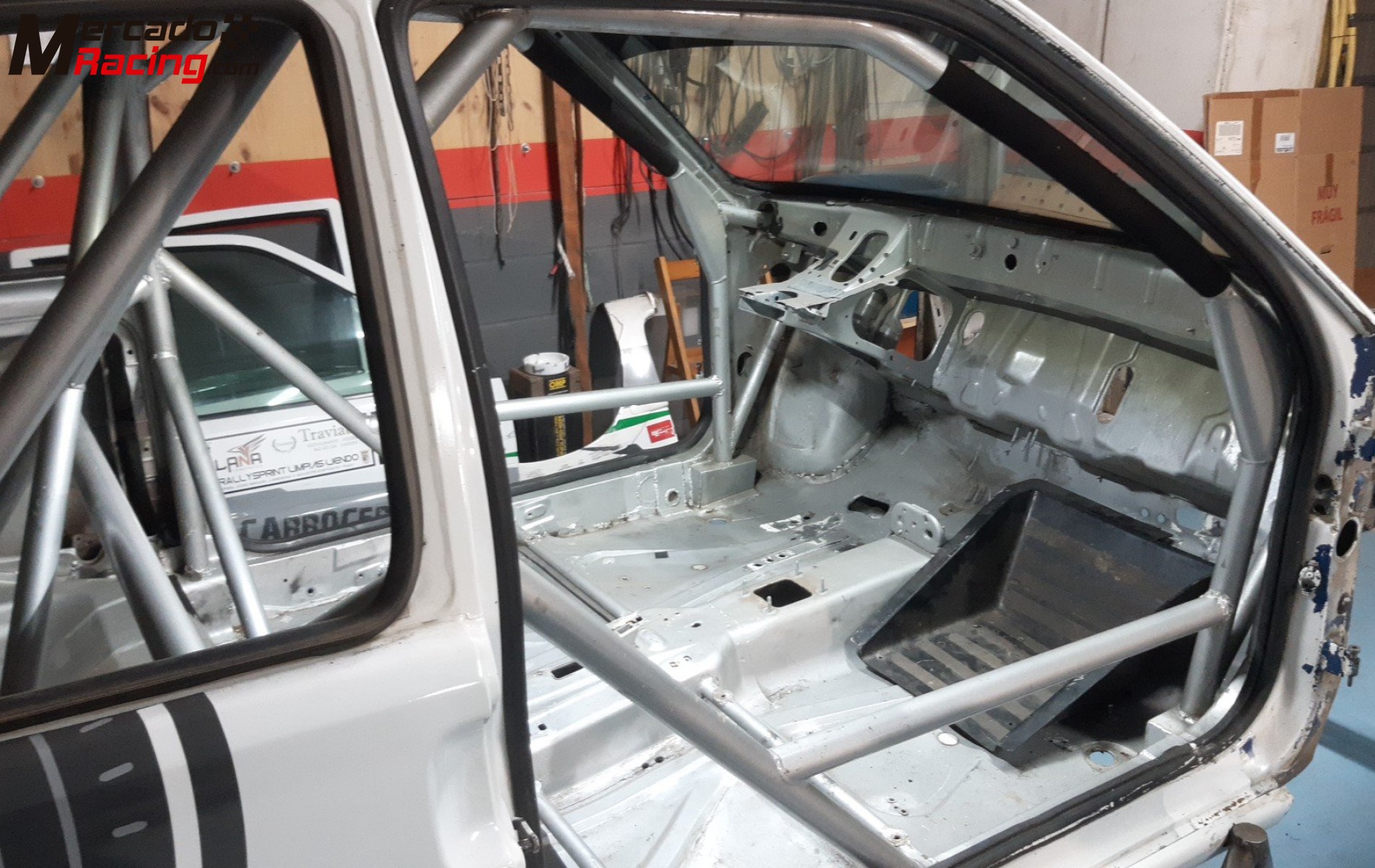 Carroceria saxo con barras omp