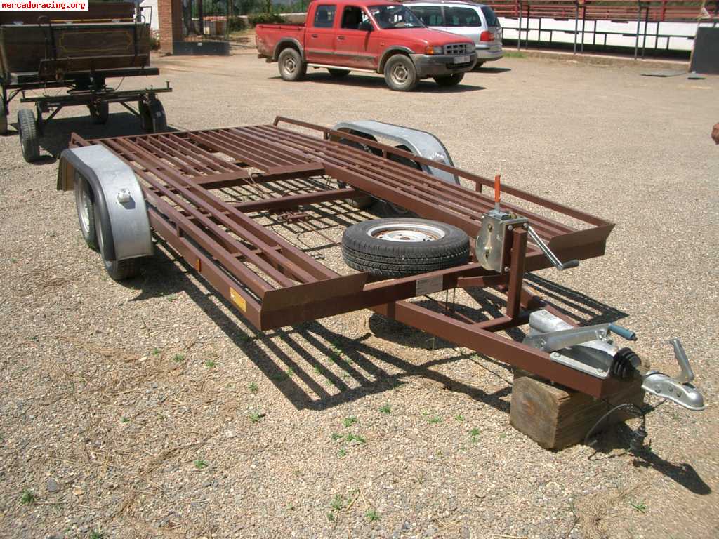 Se vende remolque para coches 