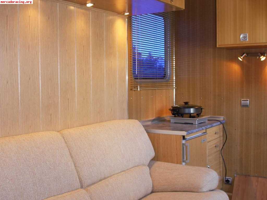 Vendo camion mercedes con vivienda y taller incluido
