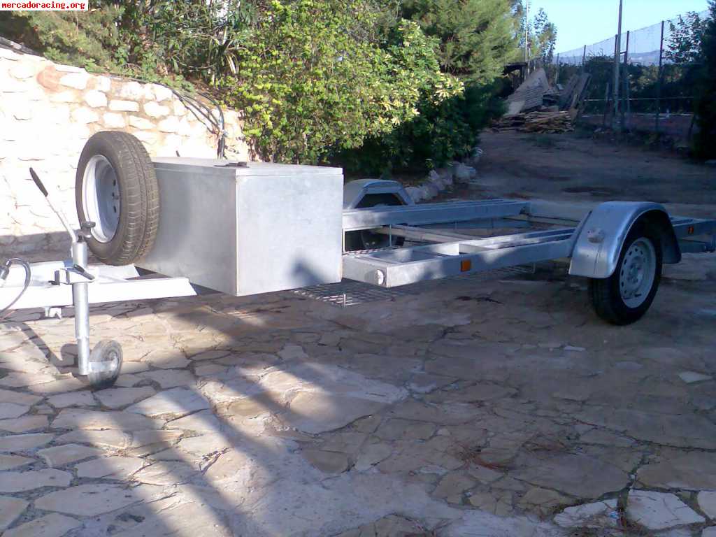 Vendo remolque para car cros.