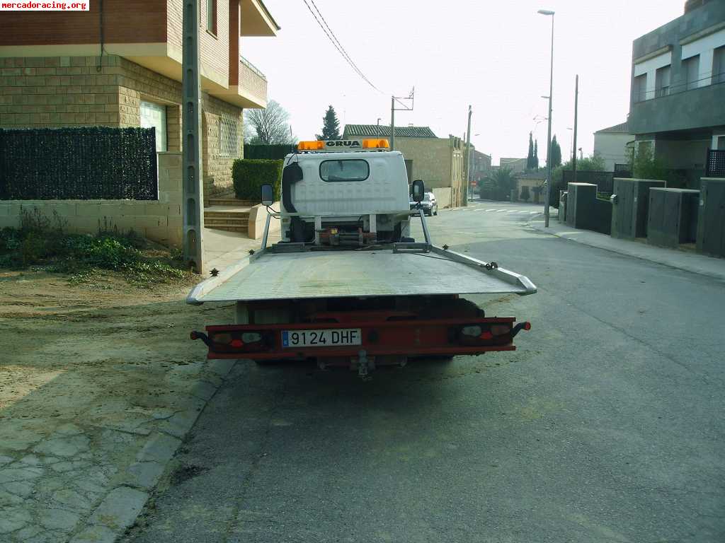 Vendo grua nissan cabstar 2004