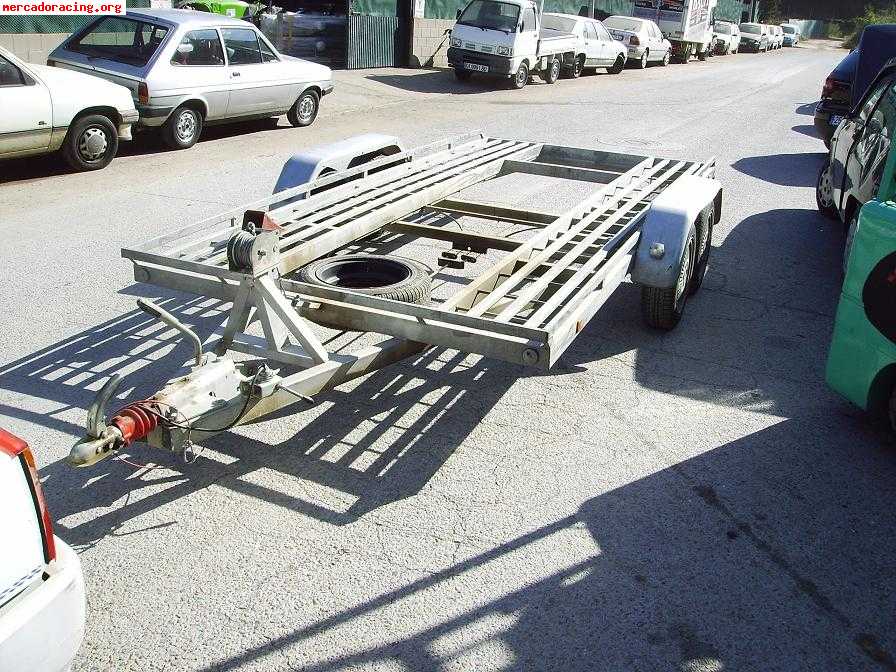 Remolques porta coches cubiertyo y descubierto