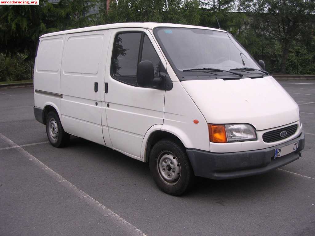 Vendo ford transit 80 furgon 76cv año 2000