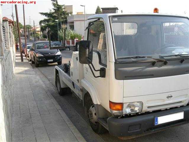 Nissan cabstar grua de palas  cuchara 