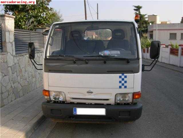 Nissan cabstar grua de palas  cuchara 