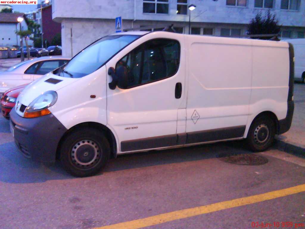 Renault trafic dci 100  3300€