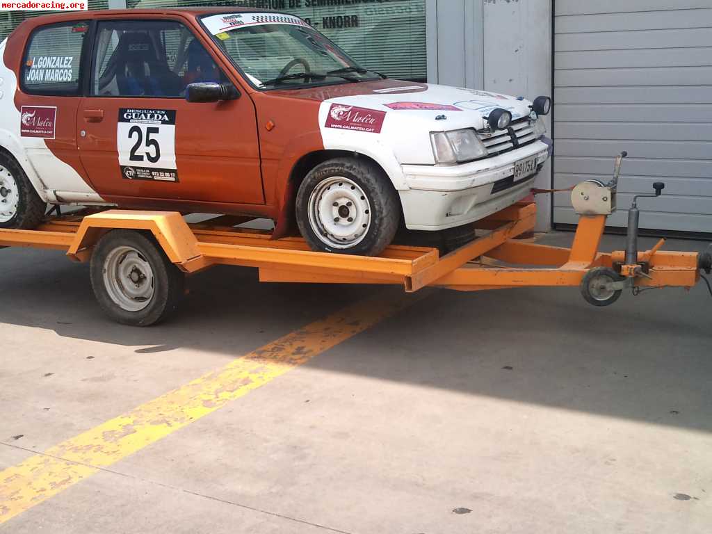 Se vende remolque portacoches con freno de inercia