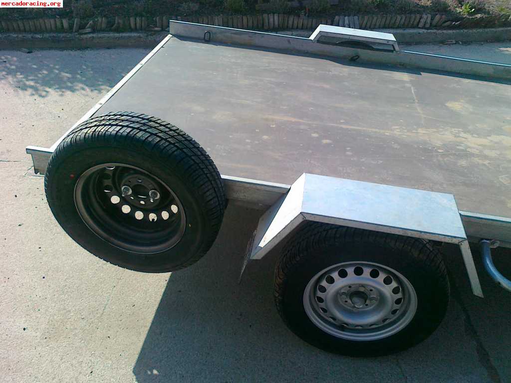 Vendo carro para kart cross 1 eje 750kgs.