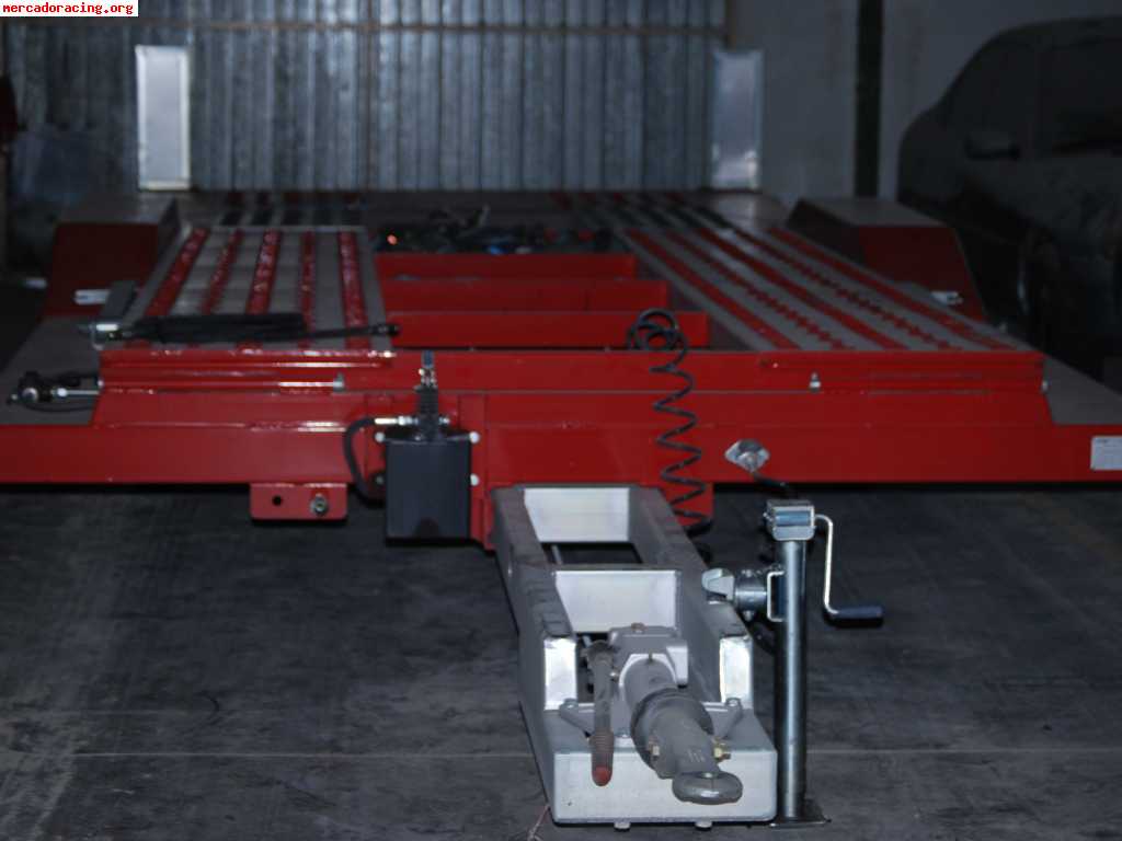 Se vende remolque portacoches ligero hasta 3500kg