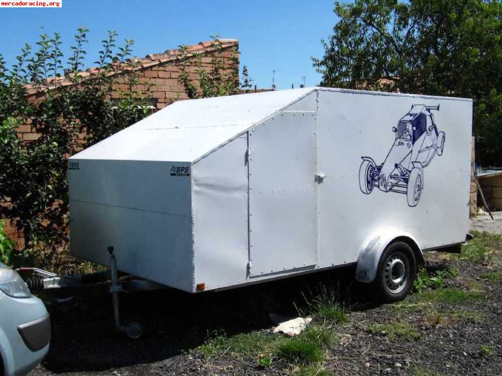 Vendo carro cerrado en perfecto estado