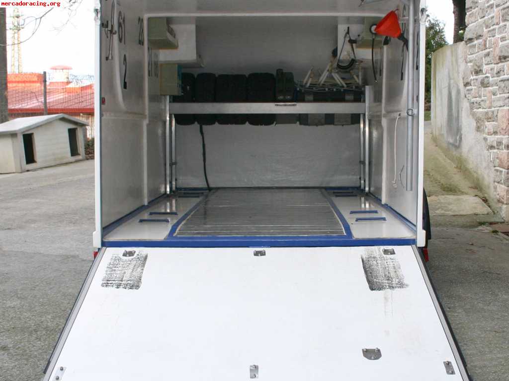 Remolque cerrado, utilizado para kart cros