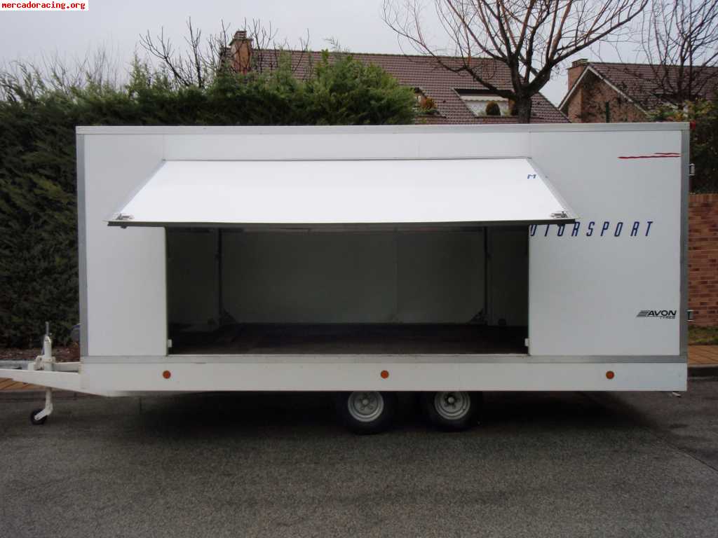 Remolque portacoches. para 2000 kilos.