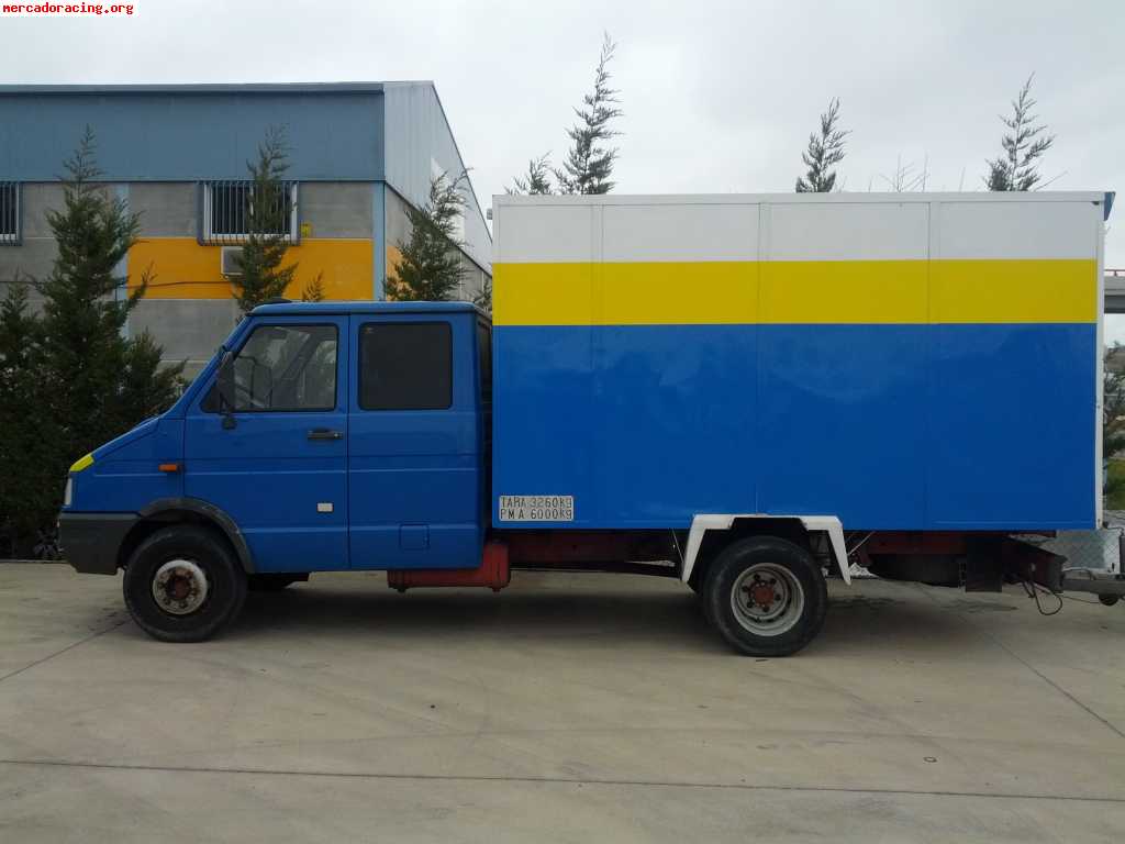 Se vende camión taller iveco