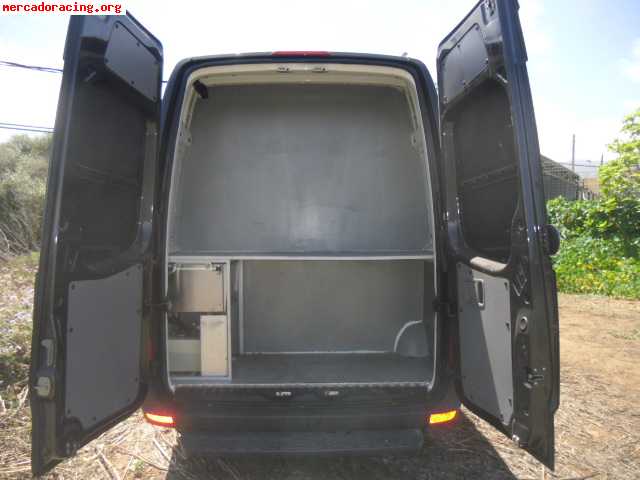 Se vende vw crafter ideal para oficina/catering!!