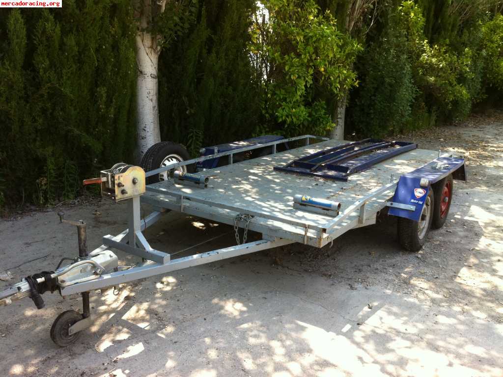 Plataforma portacoches homologada 1.200 kg 2 ejes con freno.