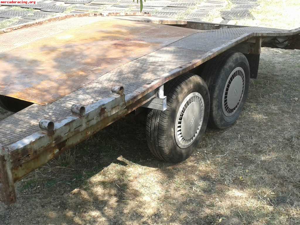 Portacoches plataforma 2 ejes 750 kg 600€