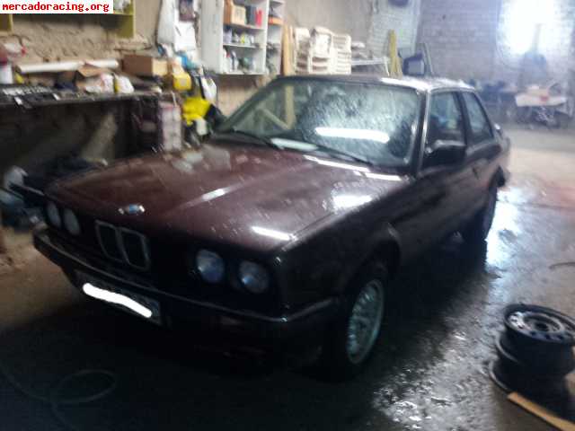 Bmw 320i e30 cambio o entrego como forma de pago