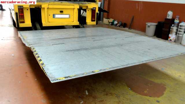 Vendo camion para equipo de competicion 8 plazas homologadas