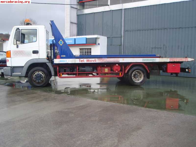 Se vende camión grúa para 2 vehículos nissan ateon